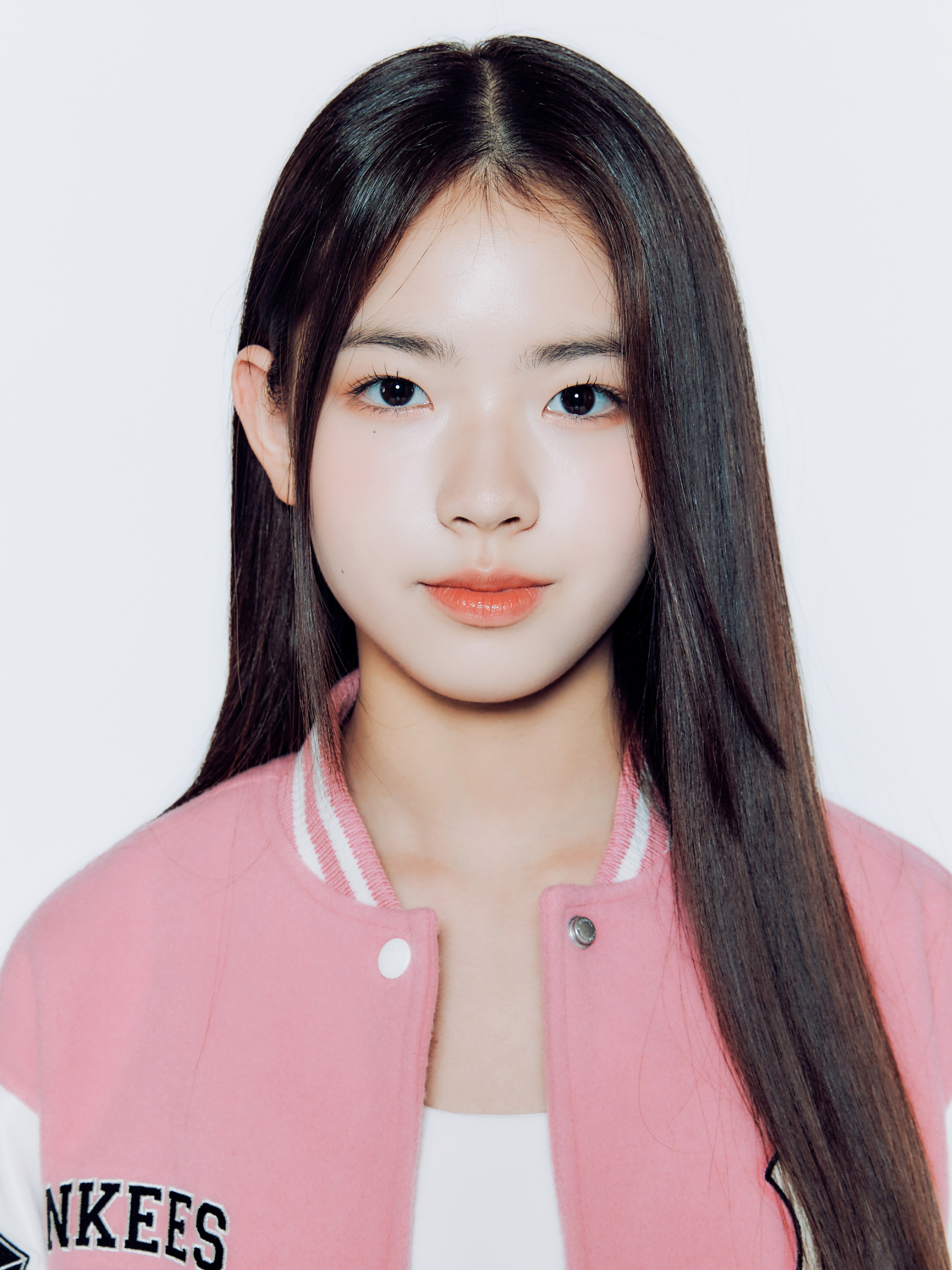 YOONA - UNIS JAPAN OFFICIAL FANCLUB