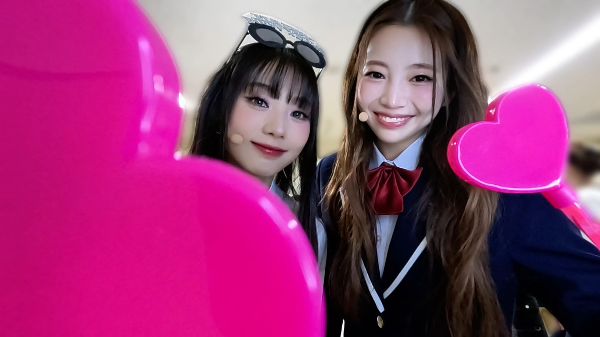 Backstage camera footage in Momoiro Uta Gassen ~HYEONJU & NANA~